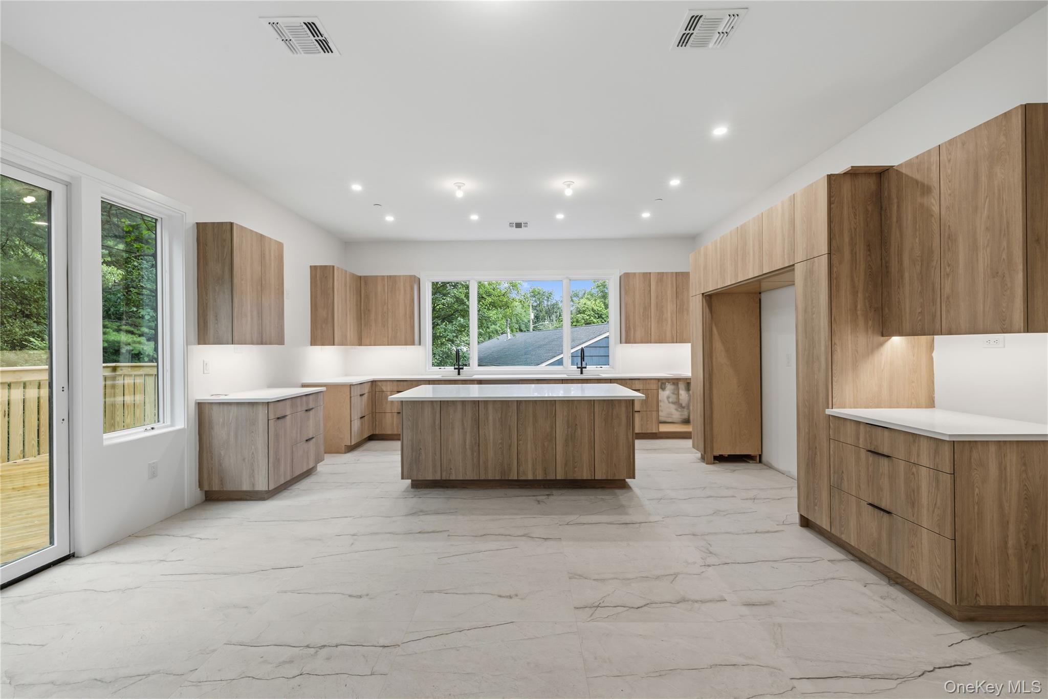 3 Greene Road