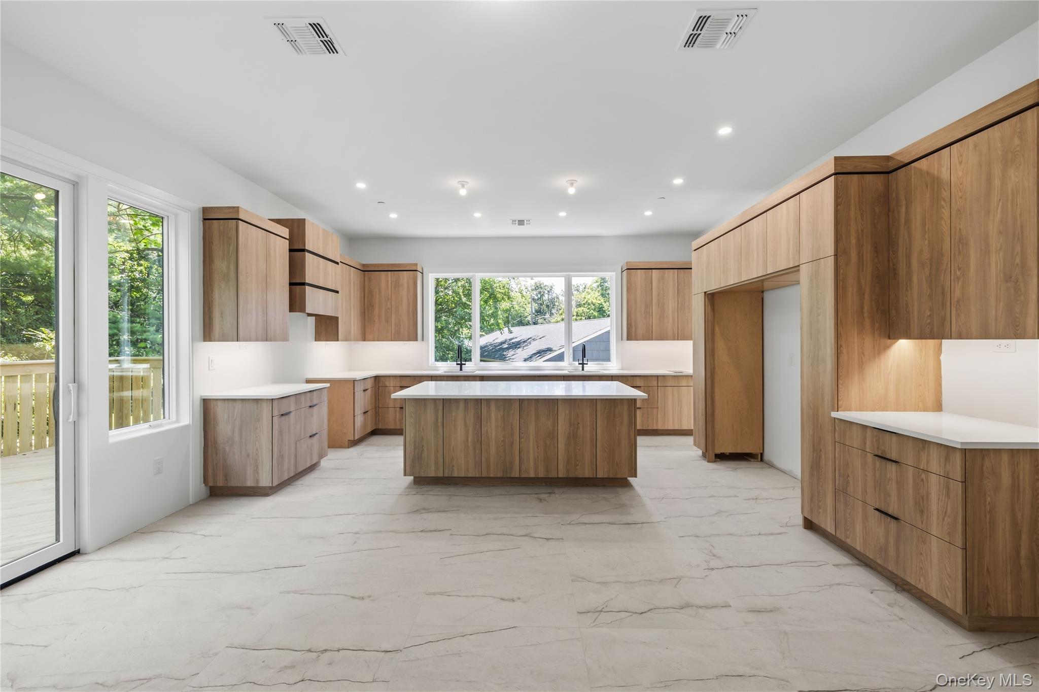 3 Greene Road