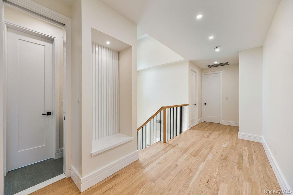 20 Singer Avenue Unit: 201