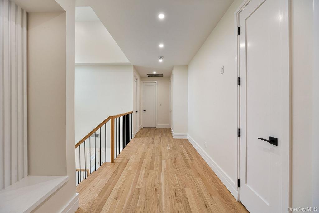20 Singer Avenue Unit: 201