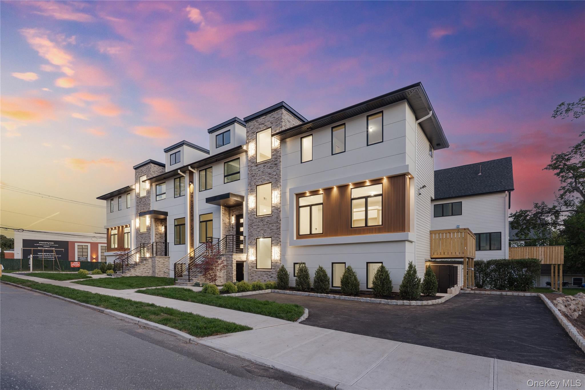 20 Singer Avenue Unit: 201