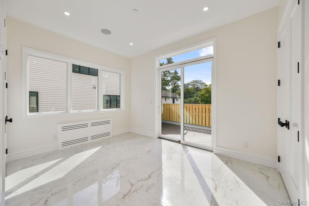 20 Singer Avenue Unit: 201