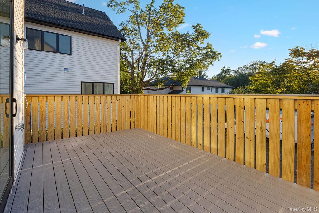 20 Singer Avenue Unit: 201