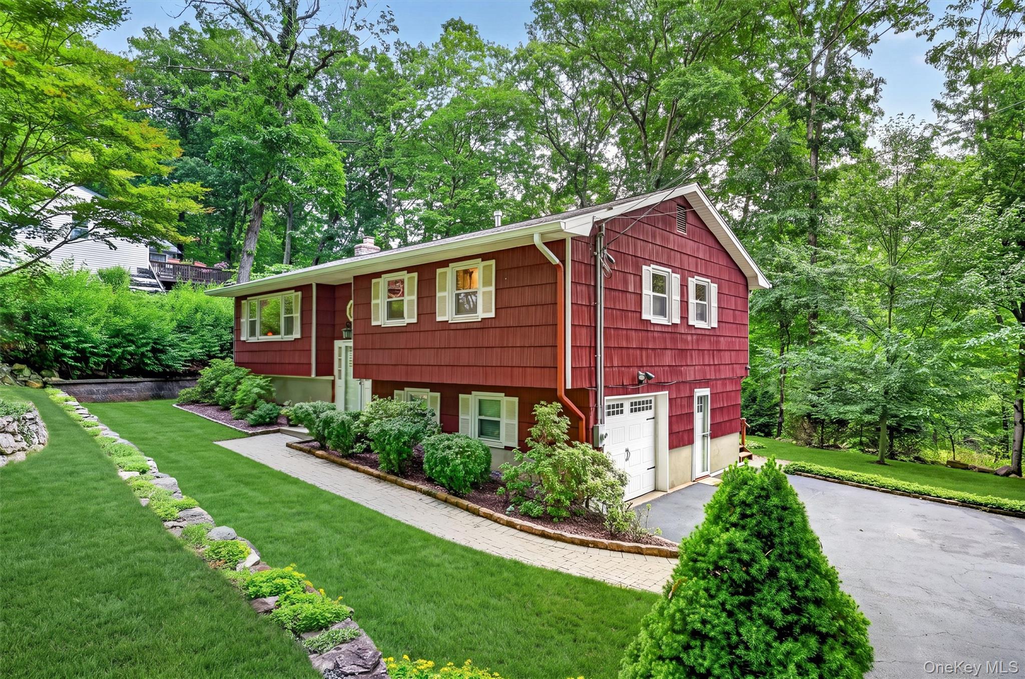 3 Hazelwood Road