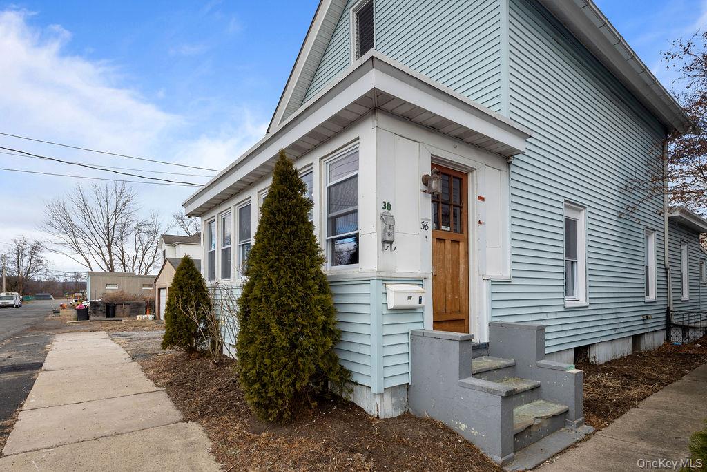 38 Cosgrove Avenue