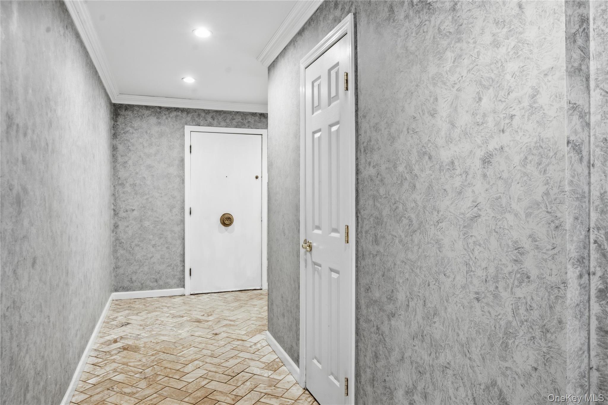 17 Little Brook Lane