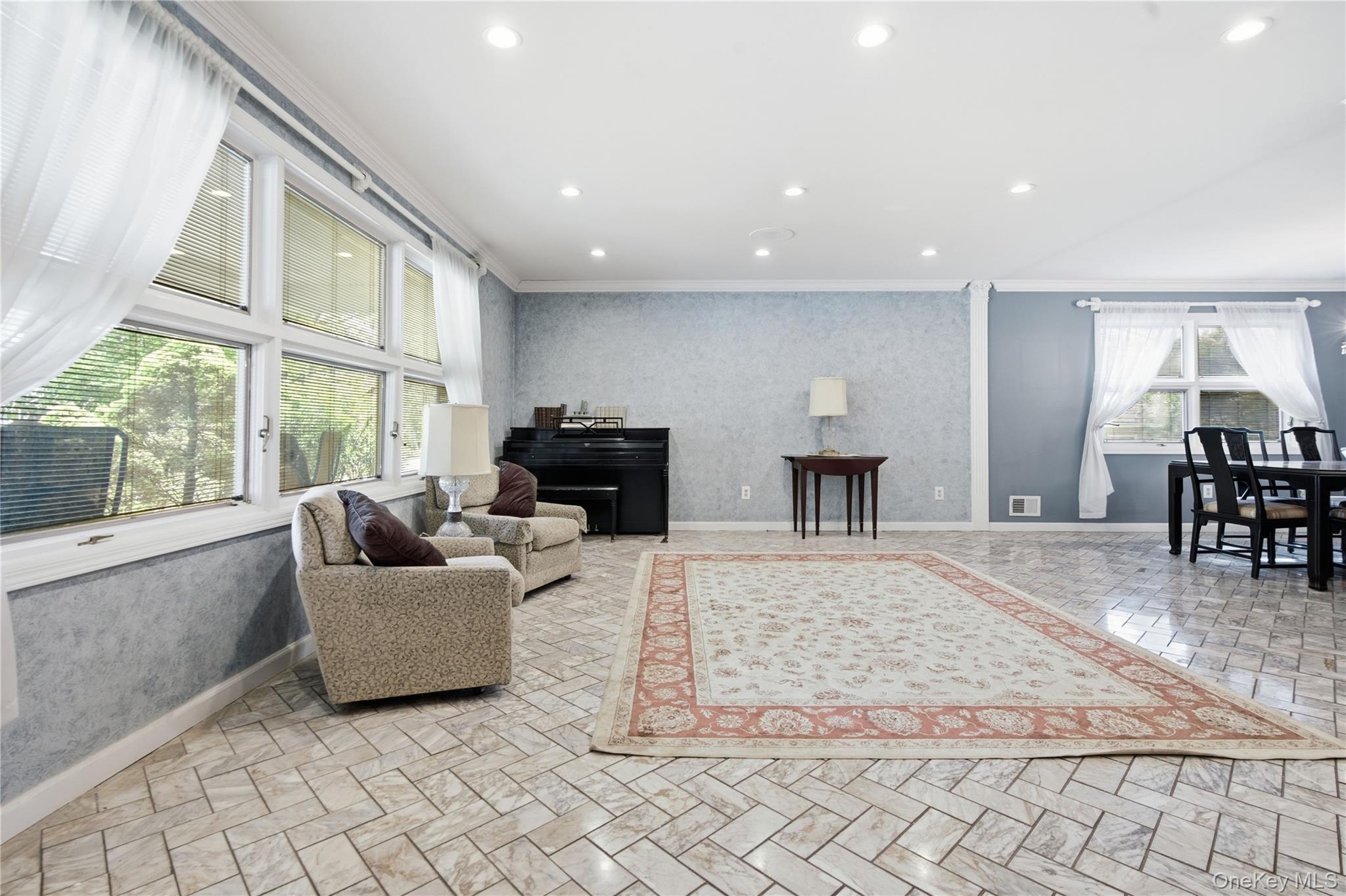 17 Little Brook Lane