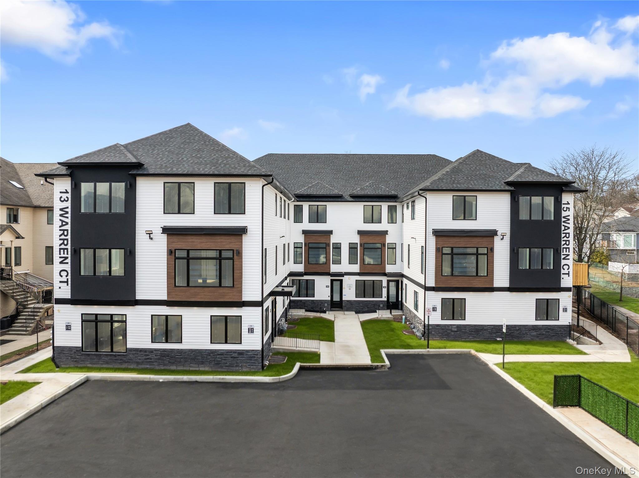 15 Warren Court Unit: 101