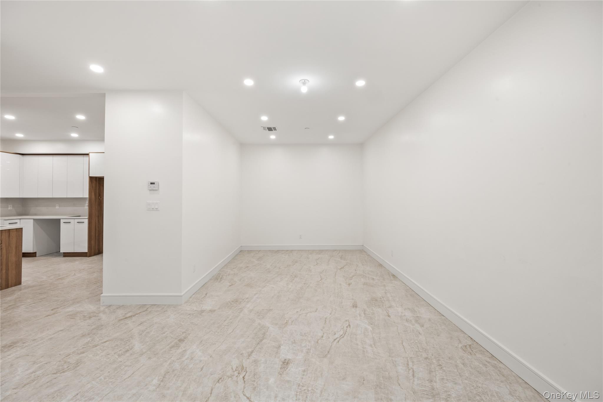 15 Warren Court Unit: 101