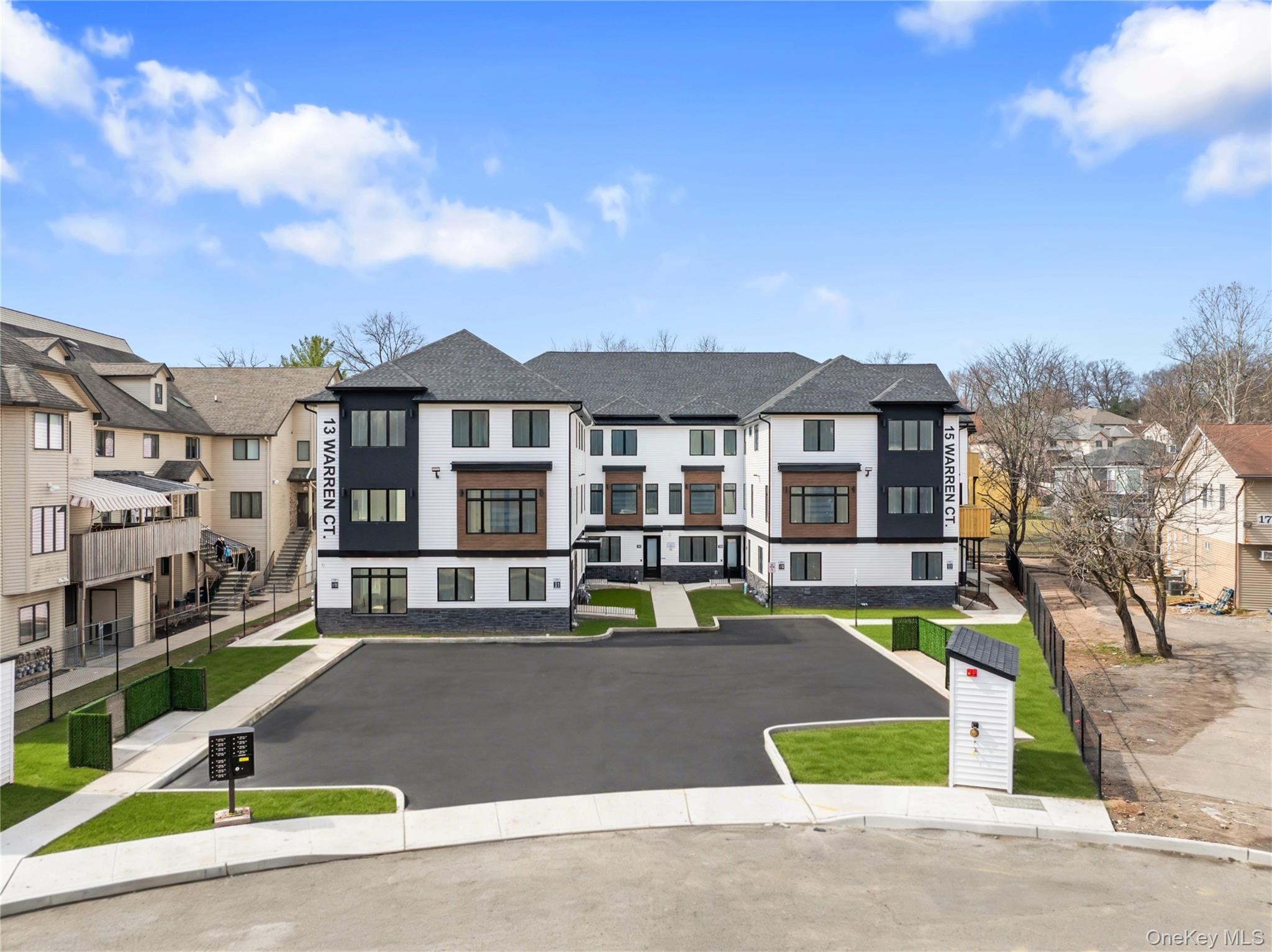 15 Warren Court Unit: 101