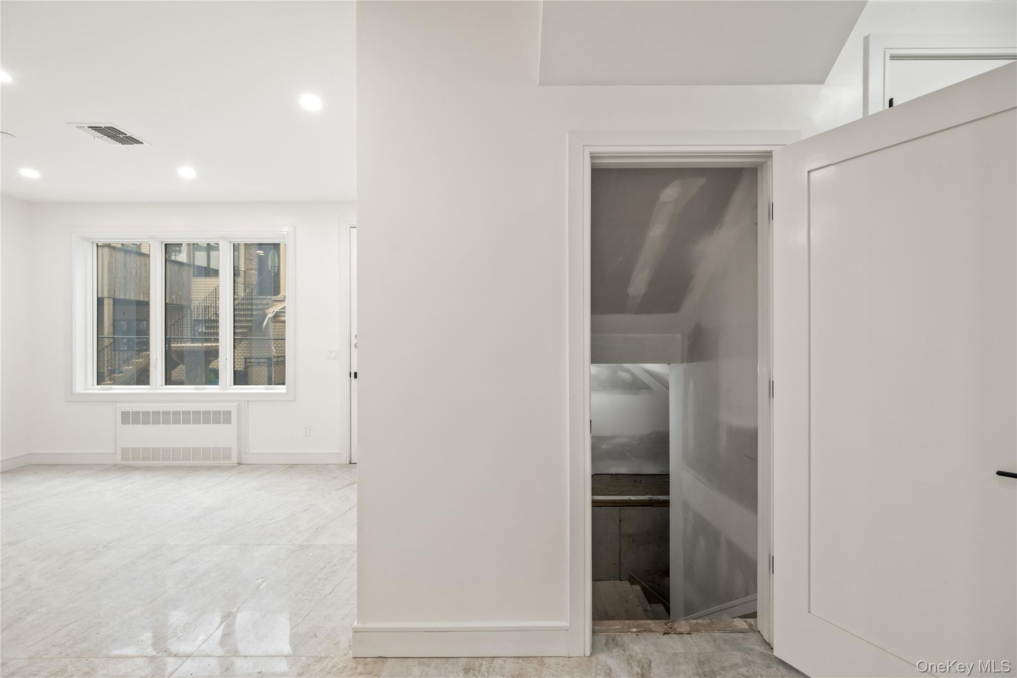 15 Warren Court Unit: 101