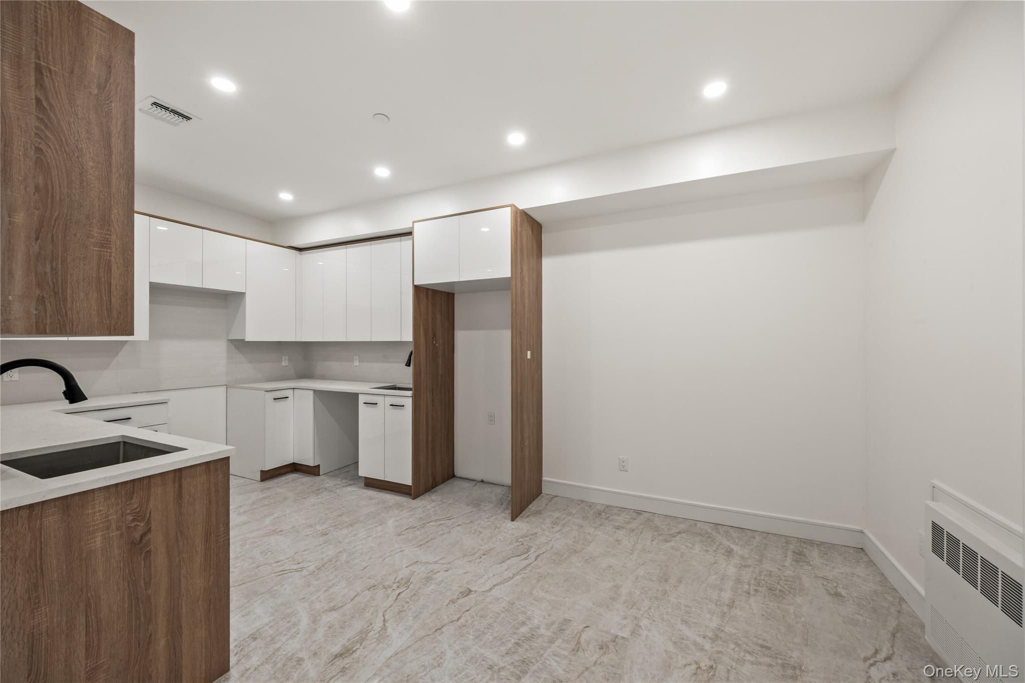15 Warren Court Unit: 101