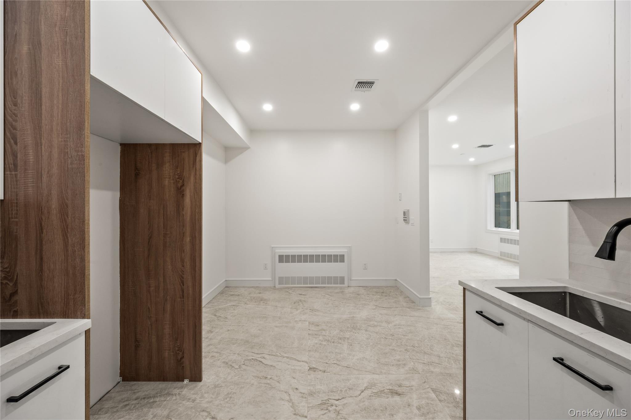 15 Warren Court Unit: 101