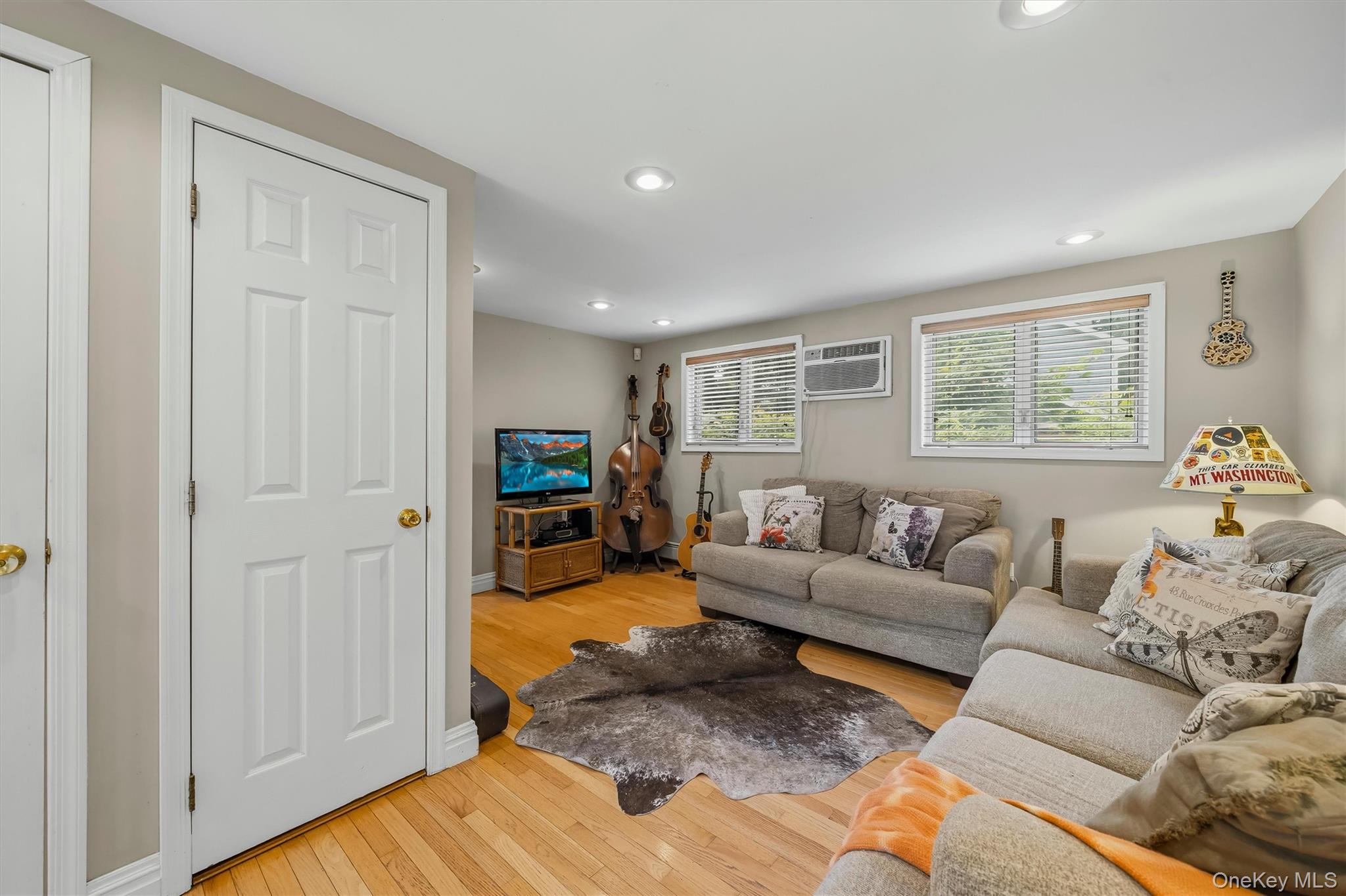 7 Locust Drive