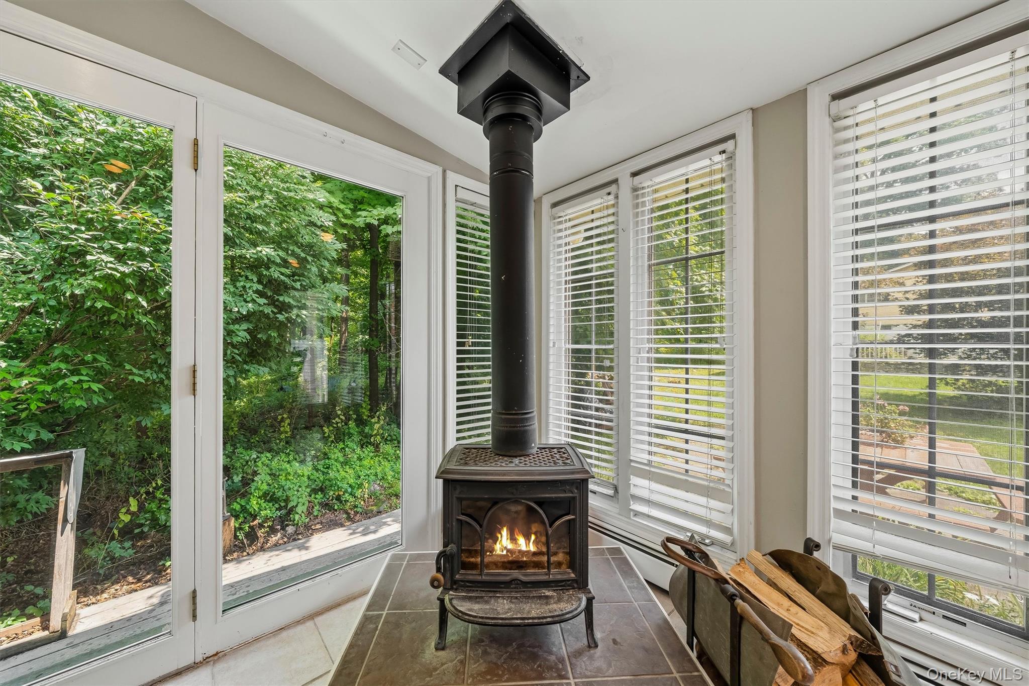 7 Locust Drive