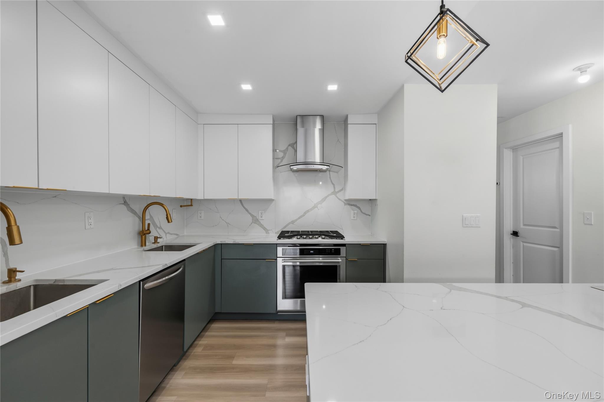 18 Alan Road