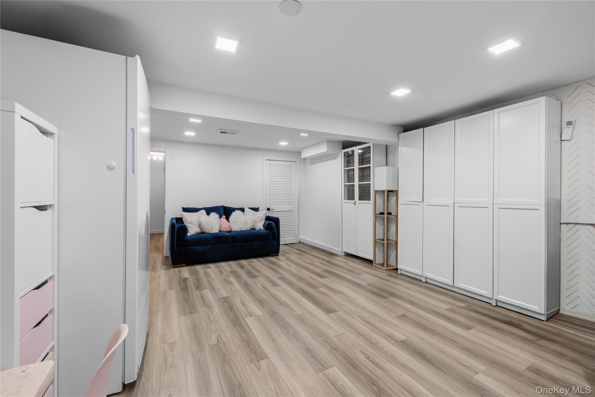 18 Alan Road