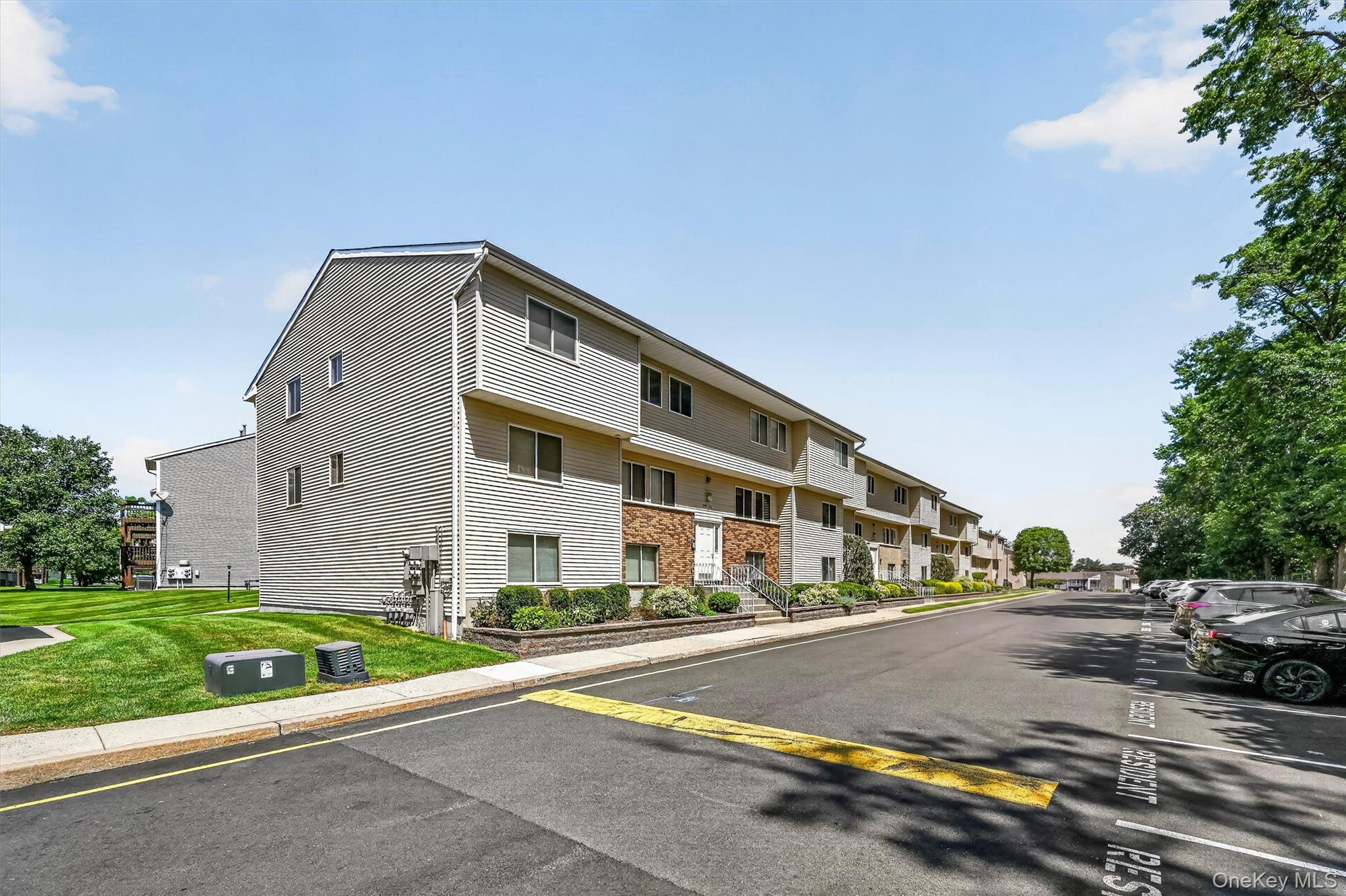 25 College Avenue Unit: 102