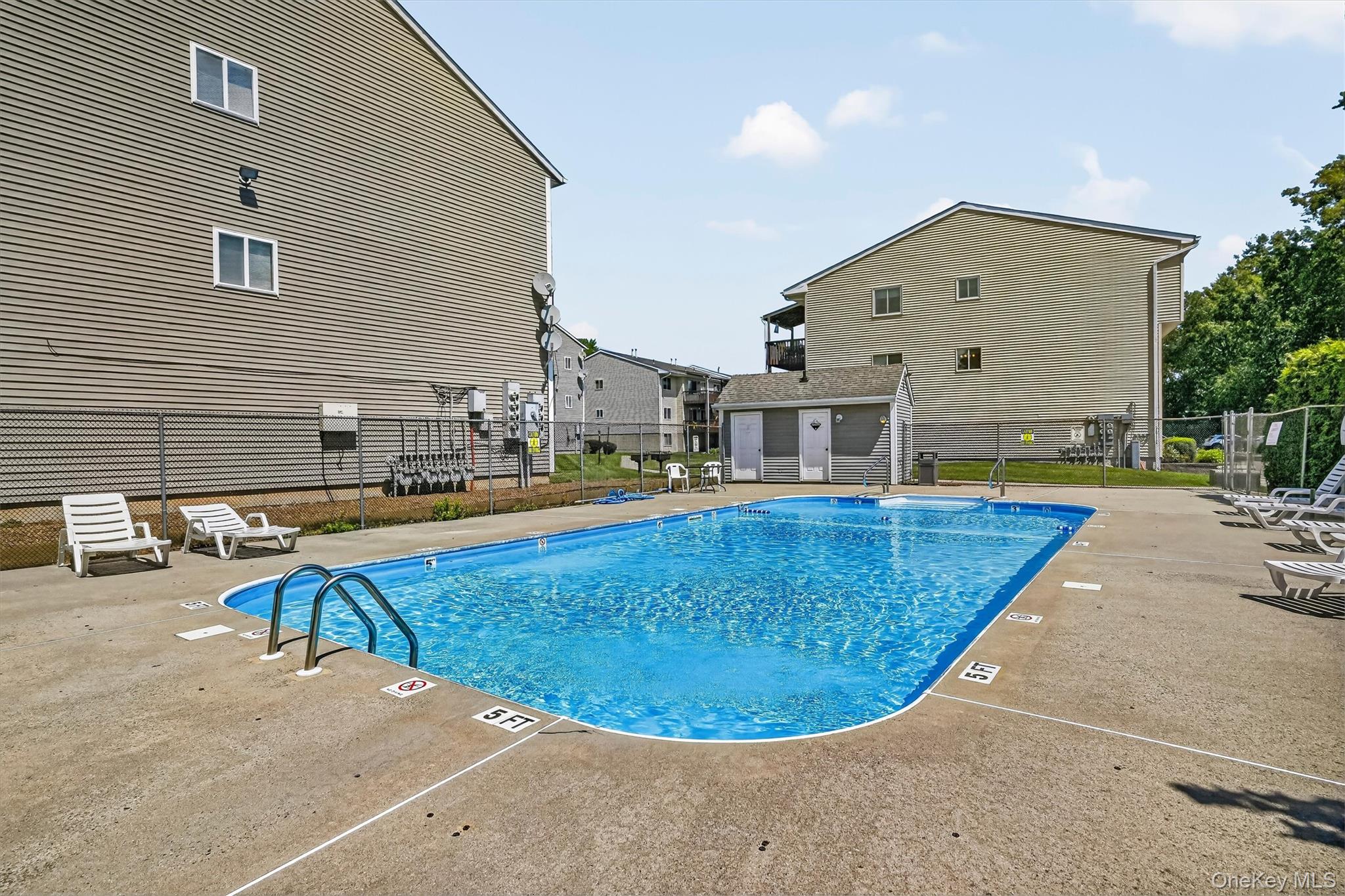 25 College Avenue Unit: 102