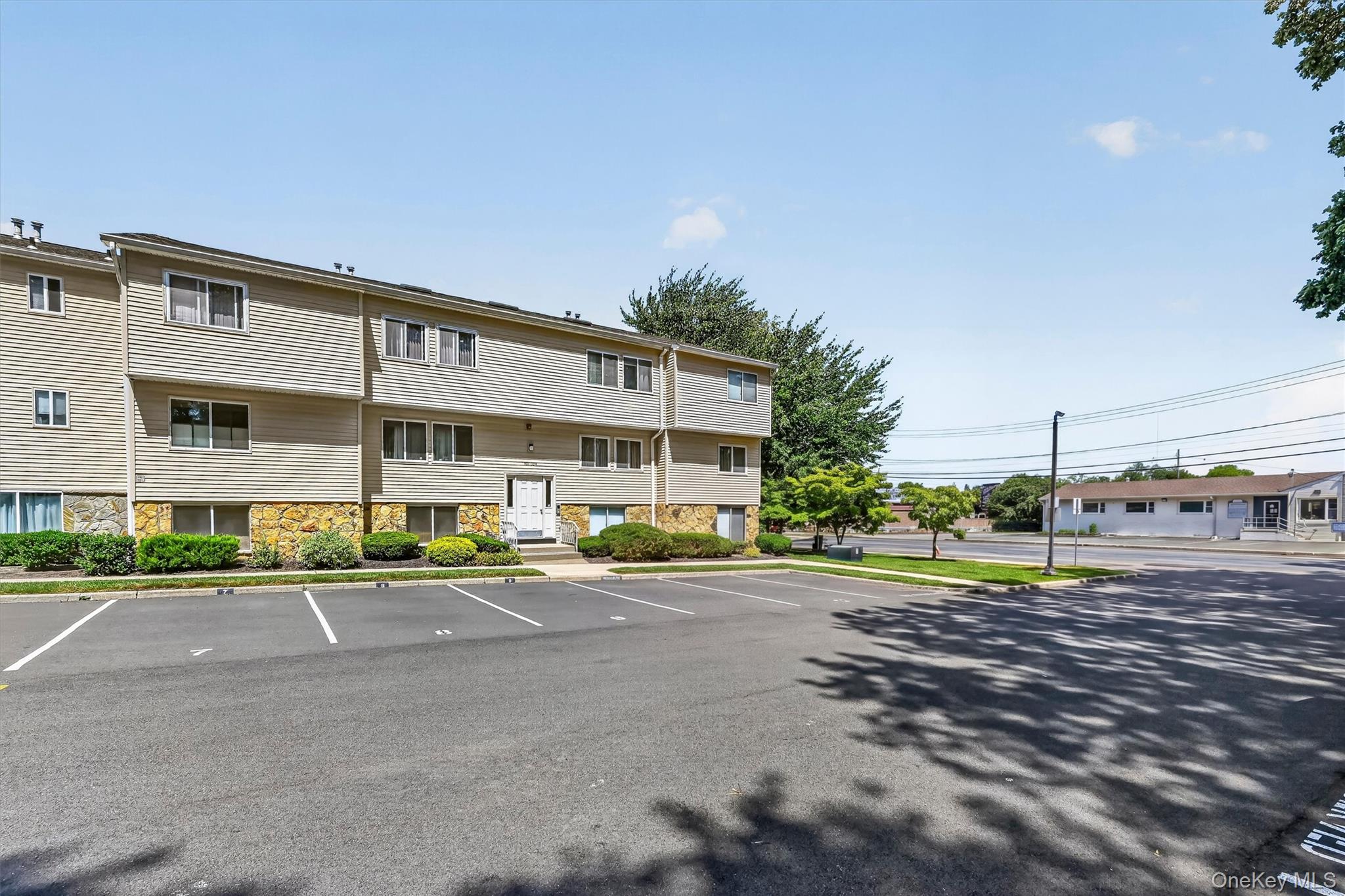25 College Avenue Unit: 102
