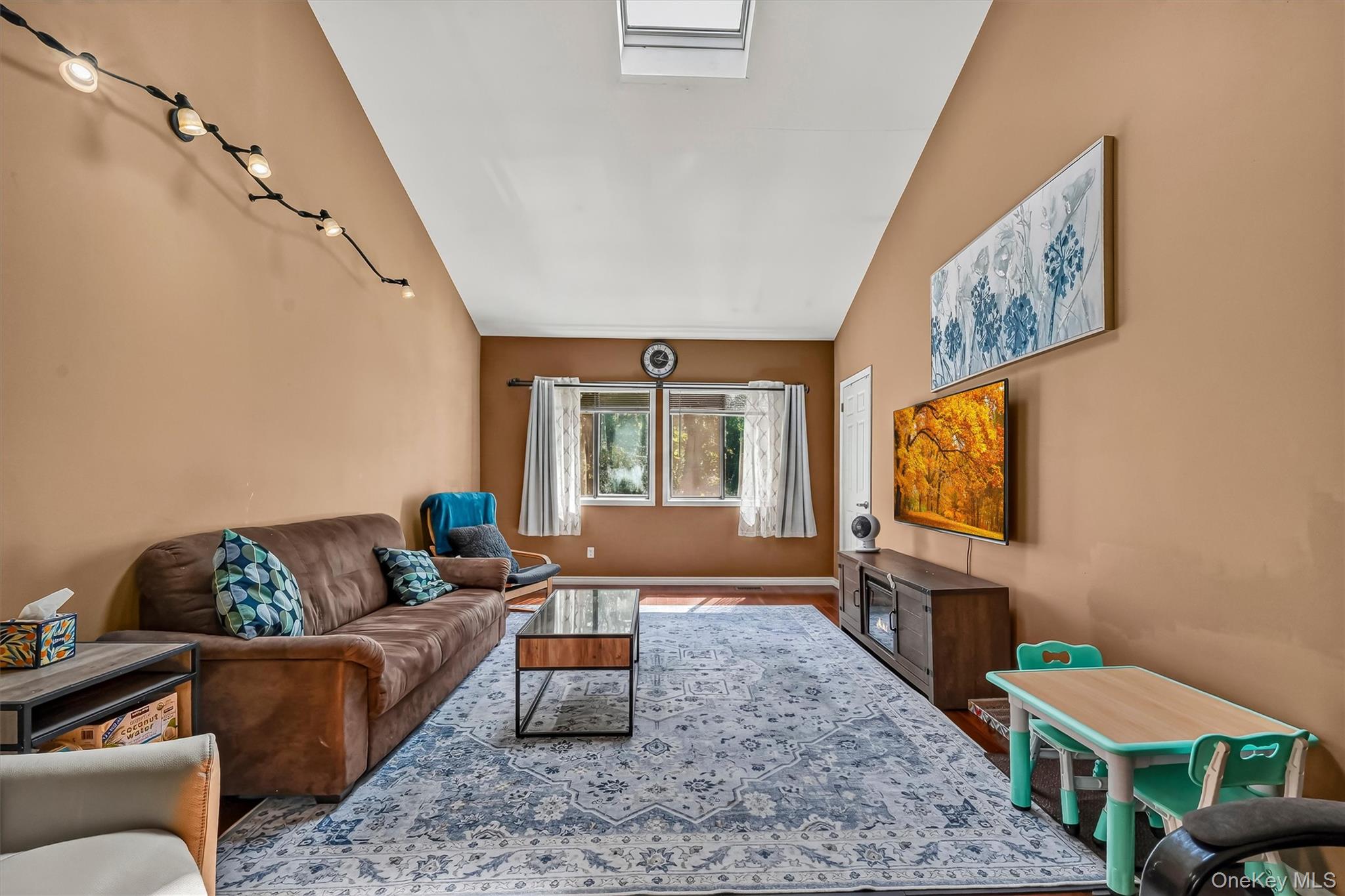 25 College Avenue Unit: 102
