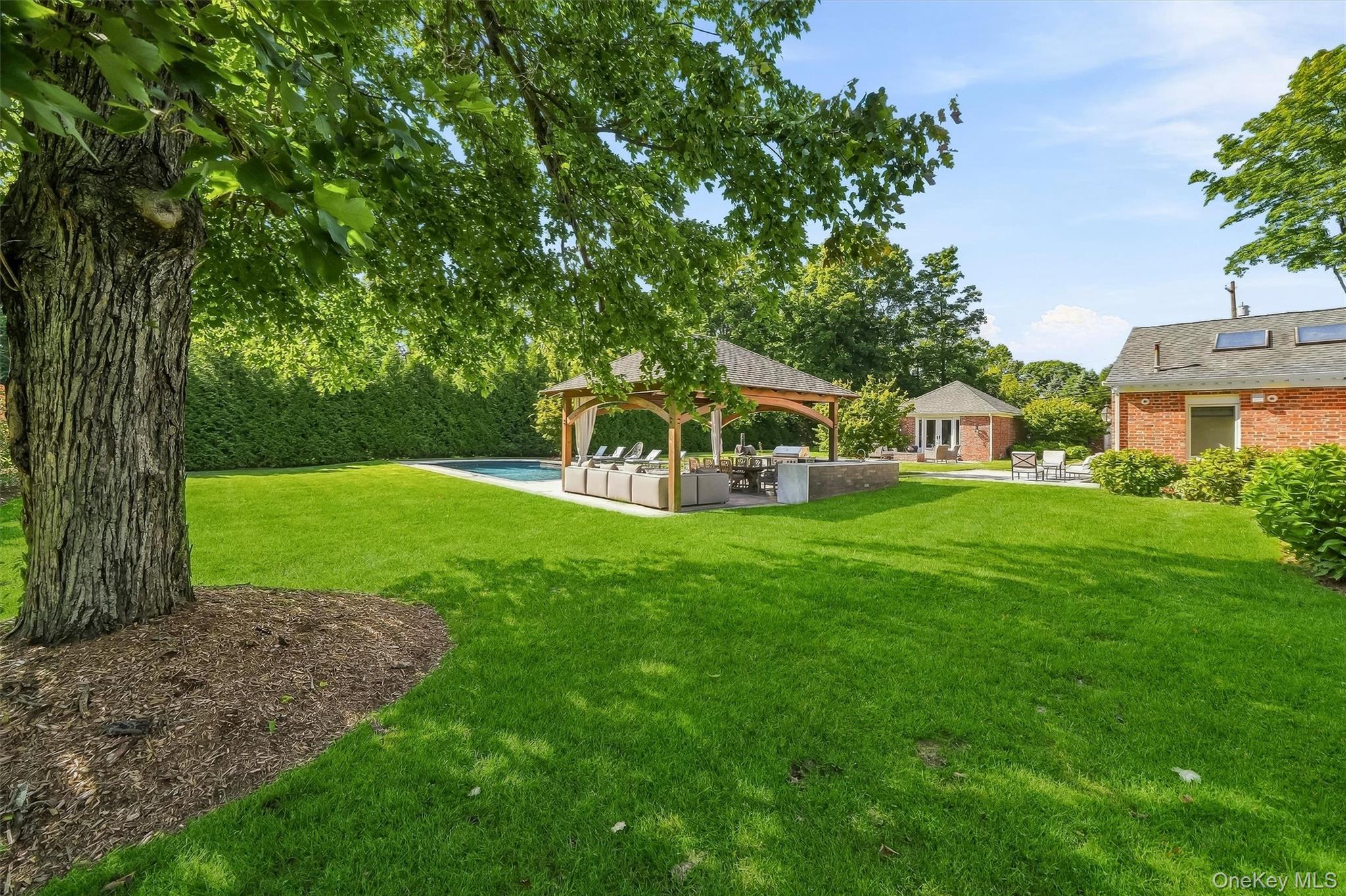 8 Rose Hill Road