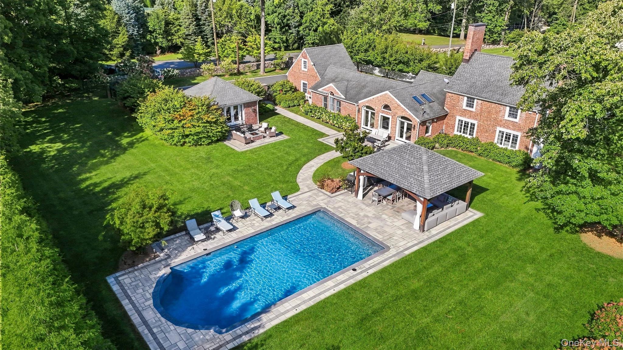 8 Rose Hill Road