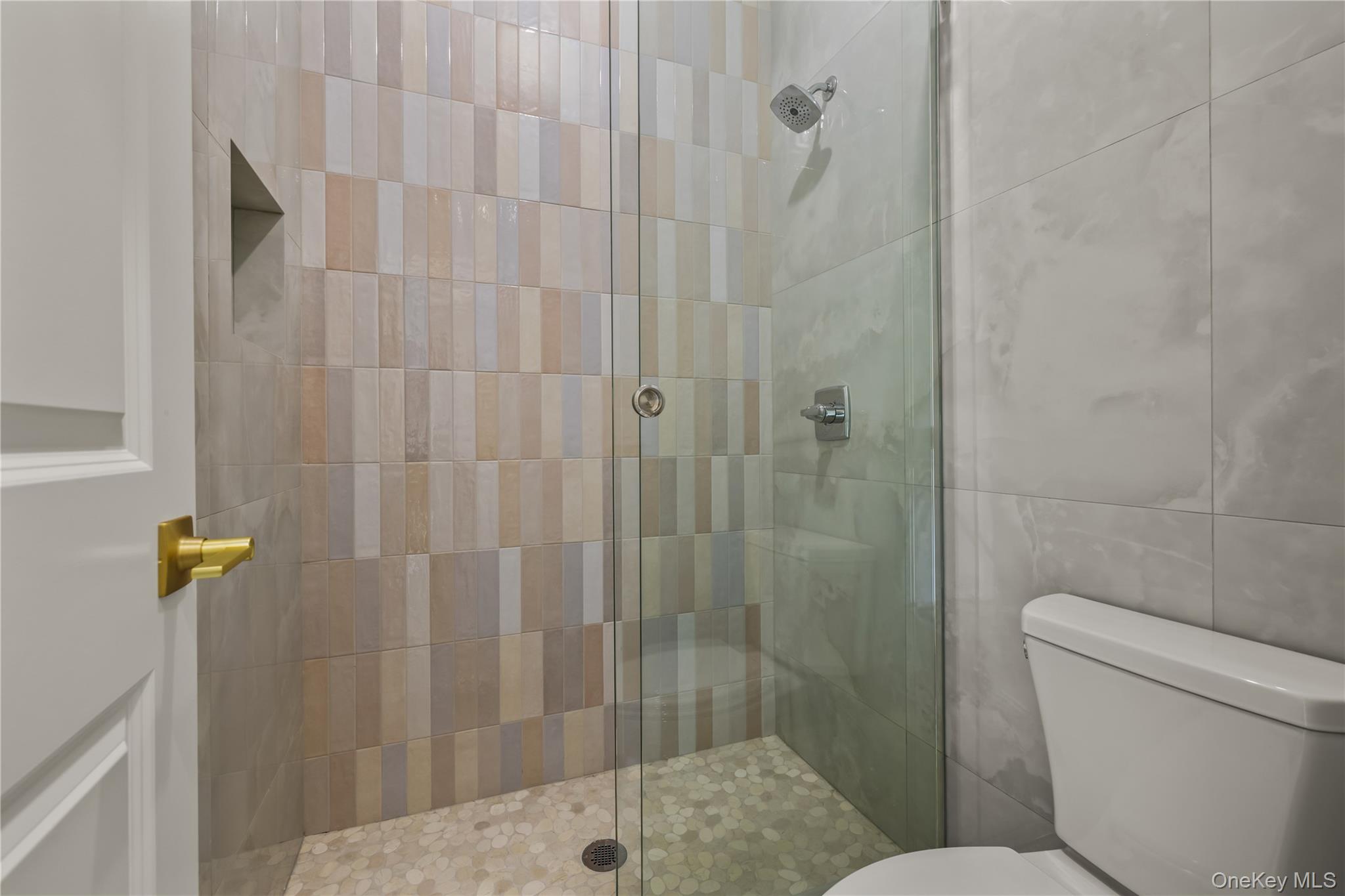 41 Saddle River Road Unit: 201