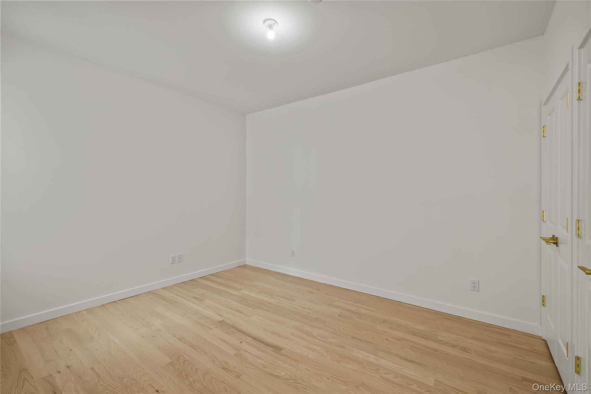41 Saddle River Road Unit: 201