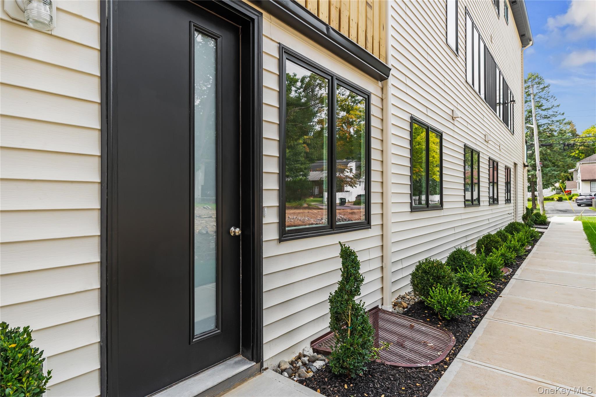 41 Saddle River Road Unit: 201