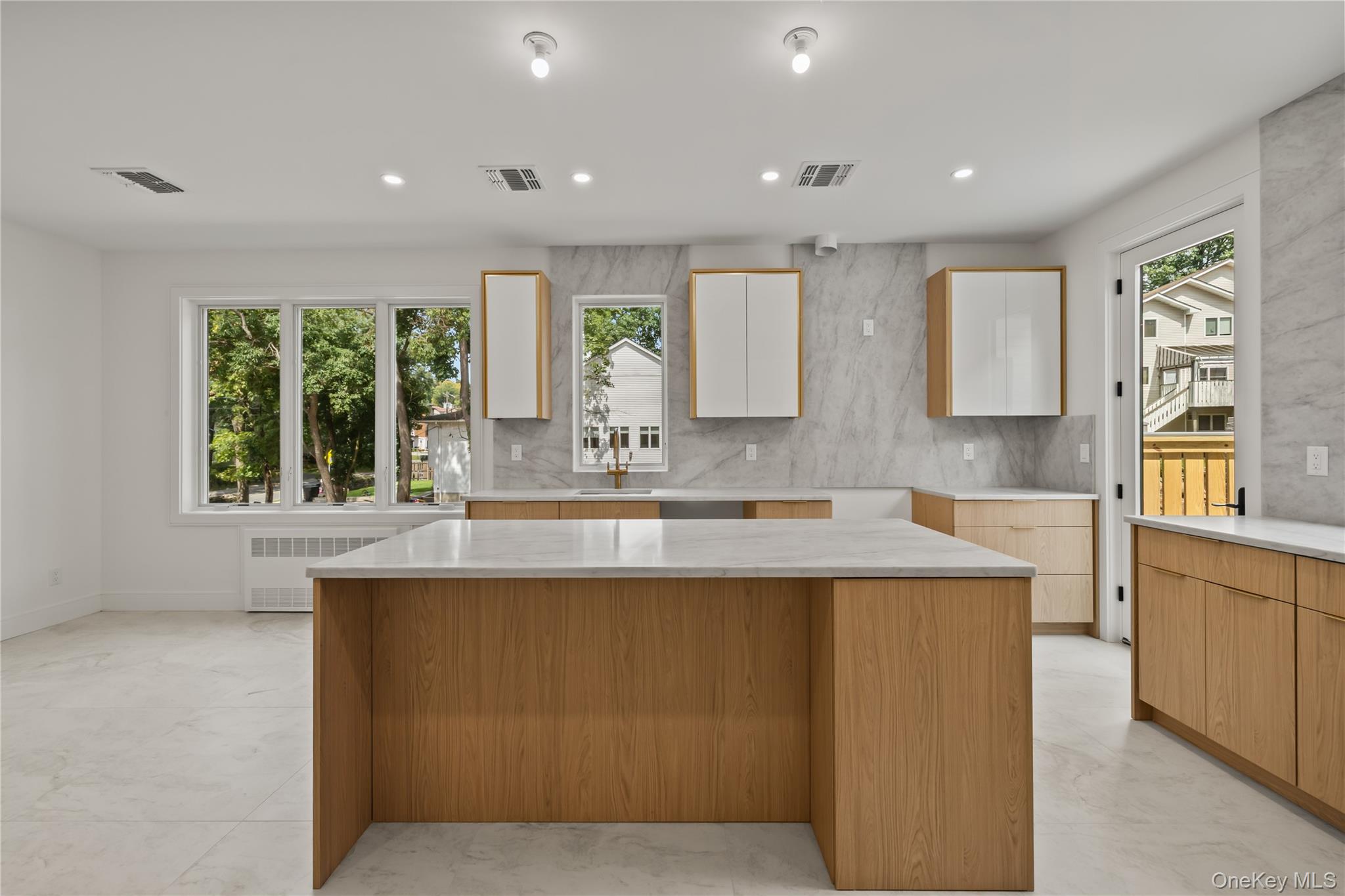 41 Saddle River Road Unit: 201