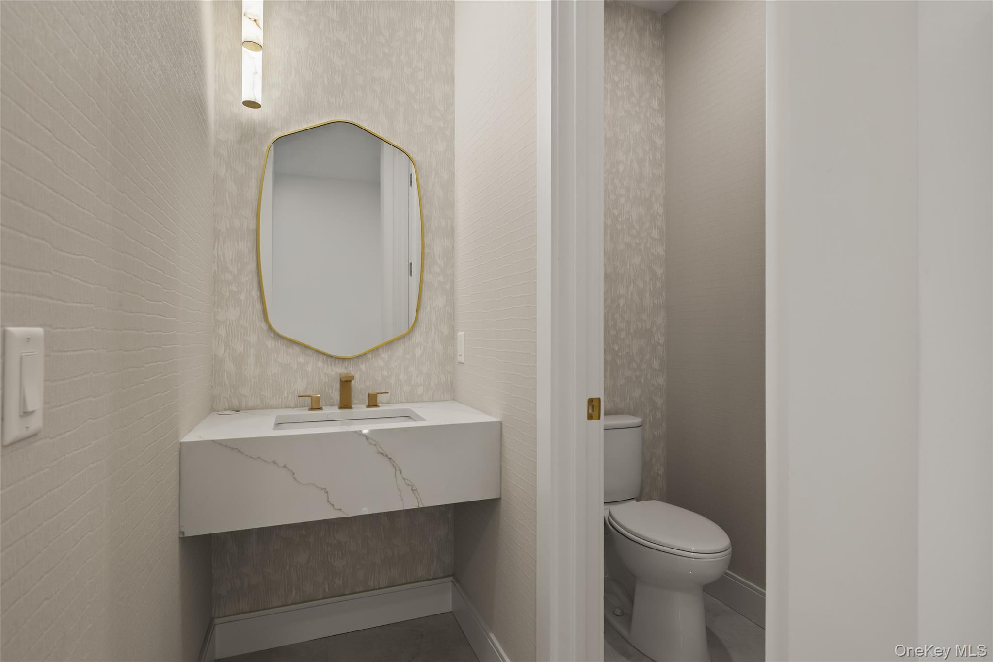 41 Saddle River Road Unit: 201