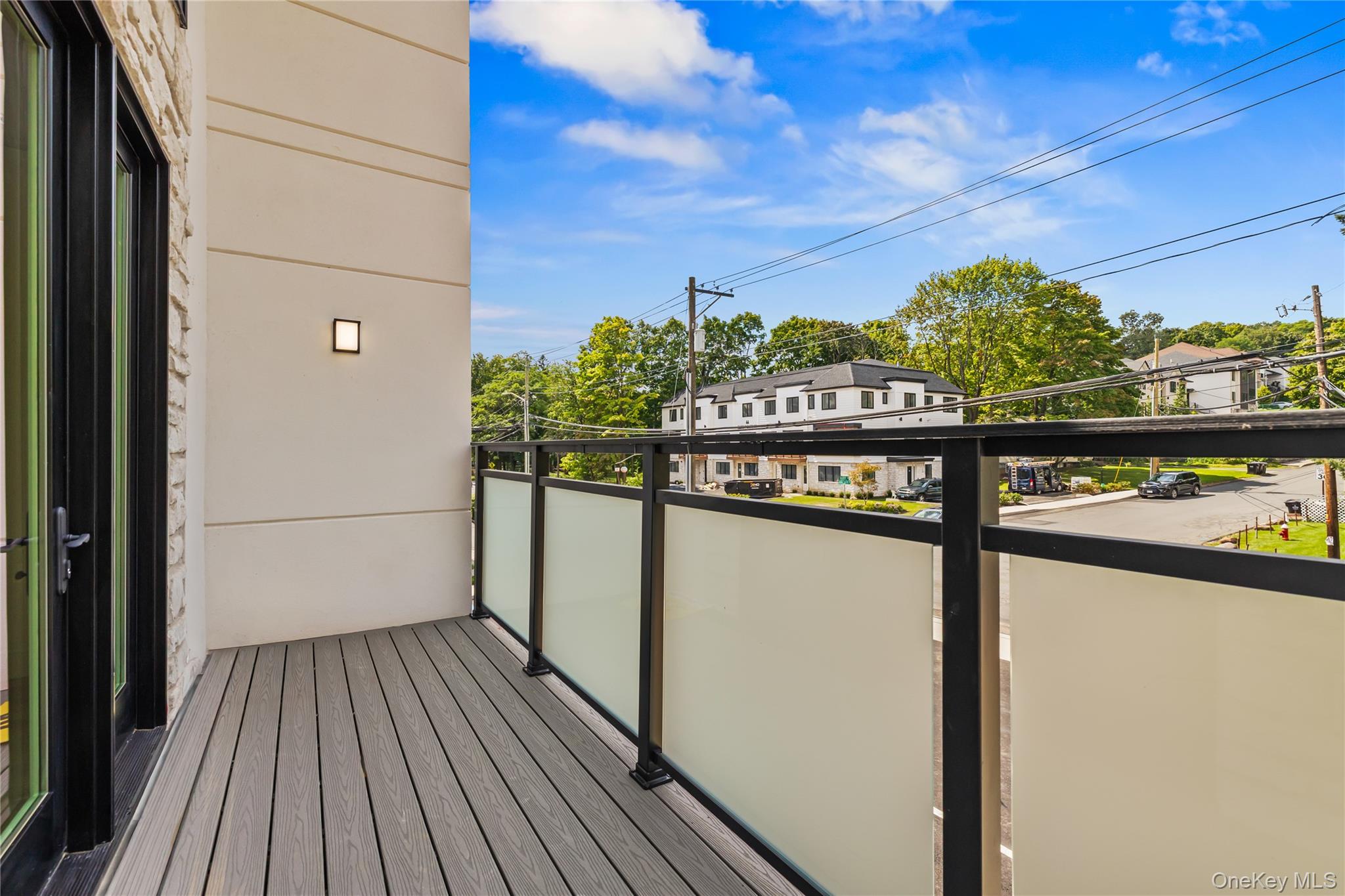 41 Saddle River Road Unit: 201