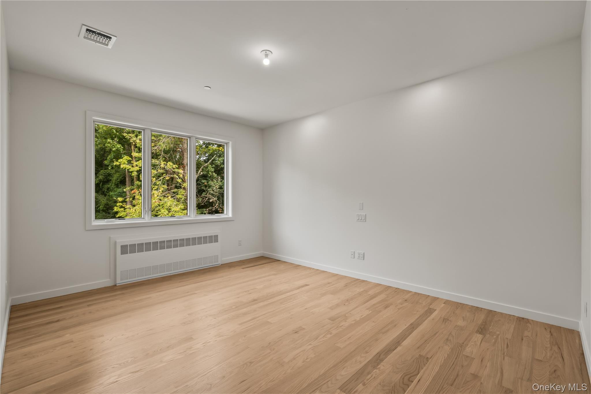 41 Saddle River Road Unit: 201