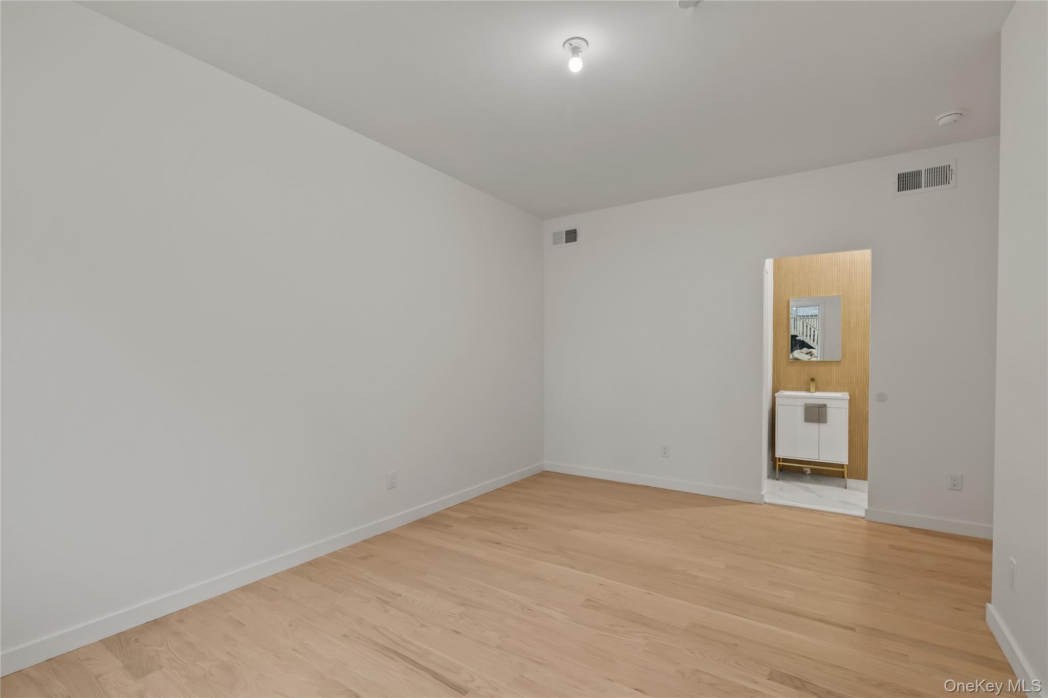 41 Saddle River Road Unit: 111