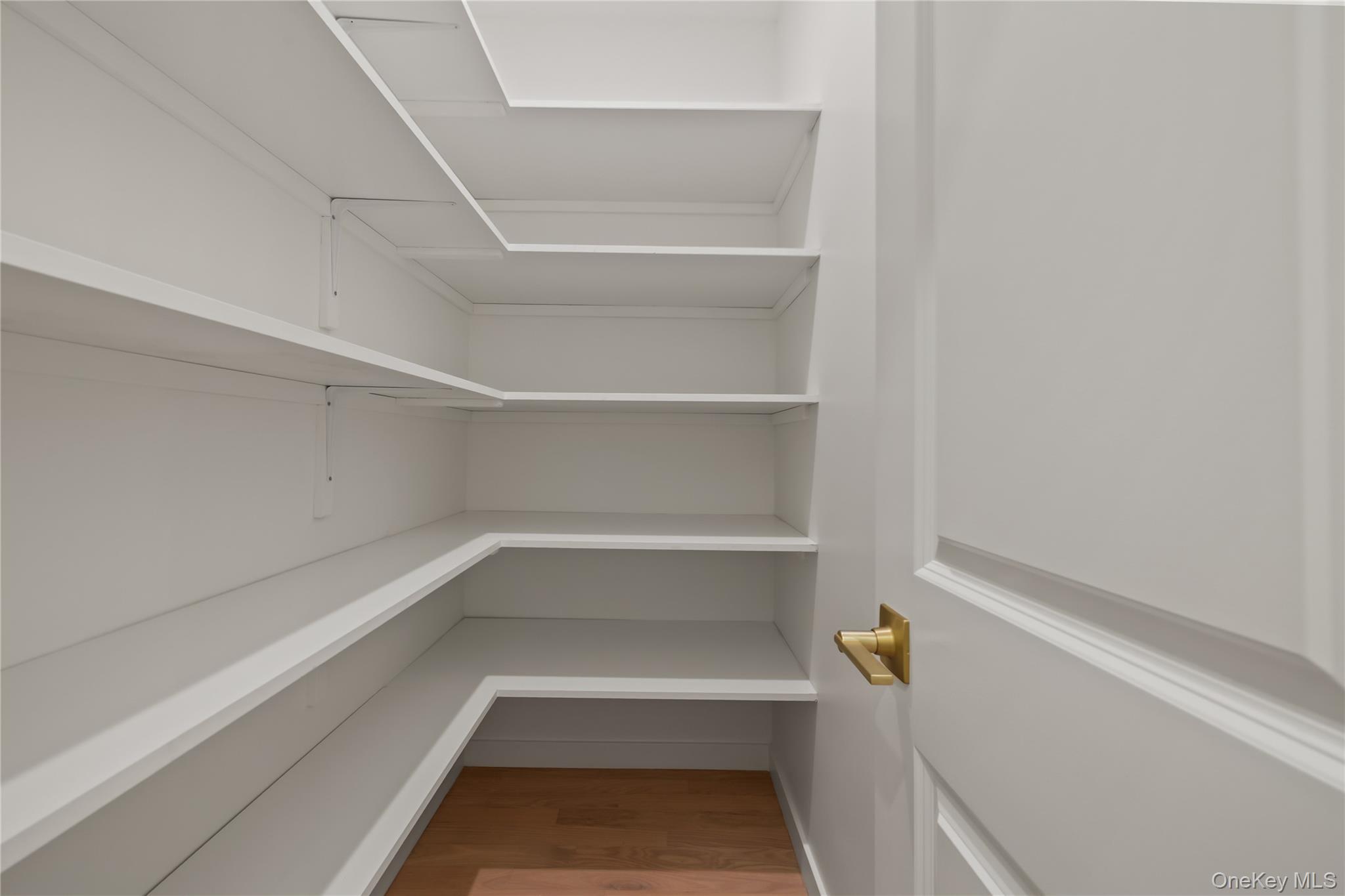 41 Saddle River Road Unit: 111