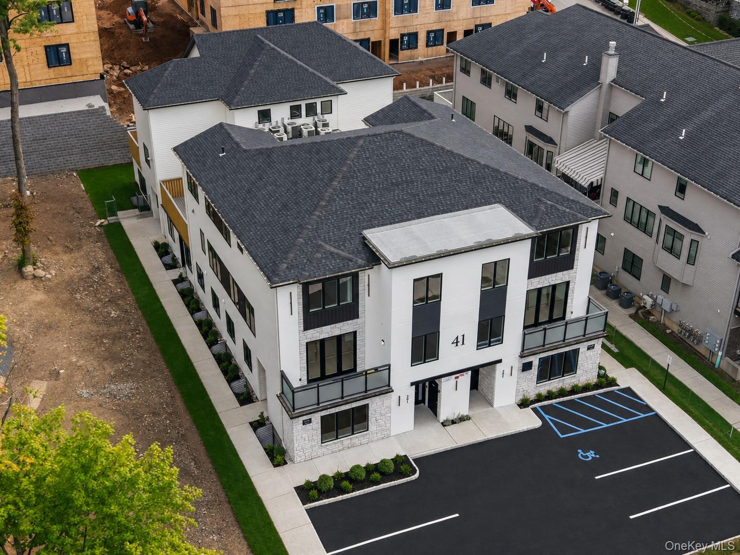 41 Saddle River Road Unit: 111