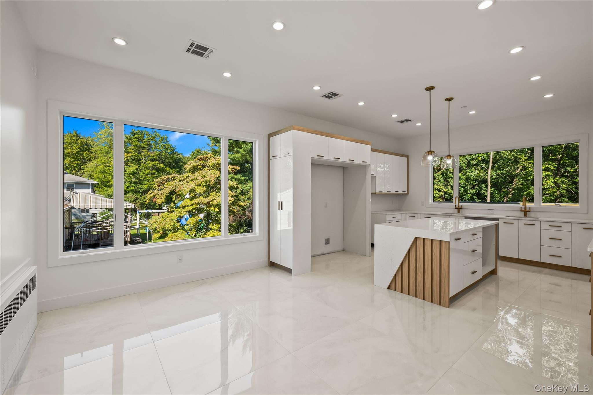 30 Northbrook Road Unit: 201