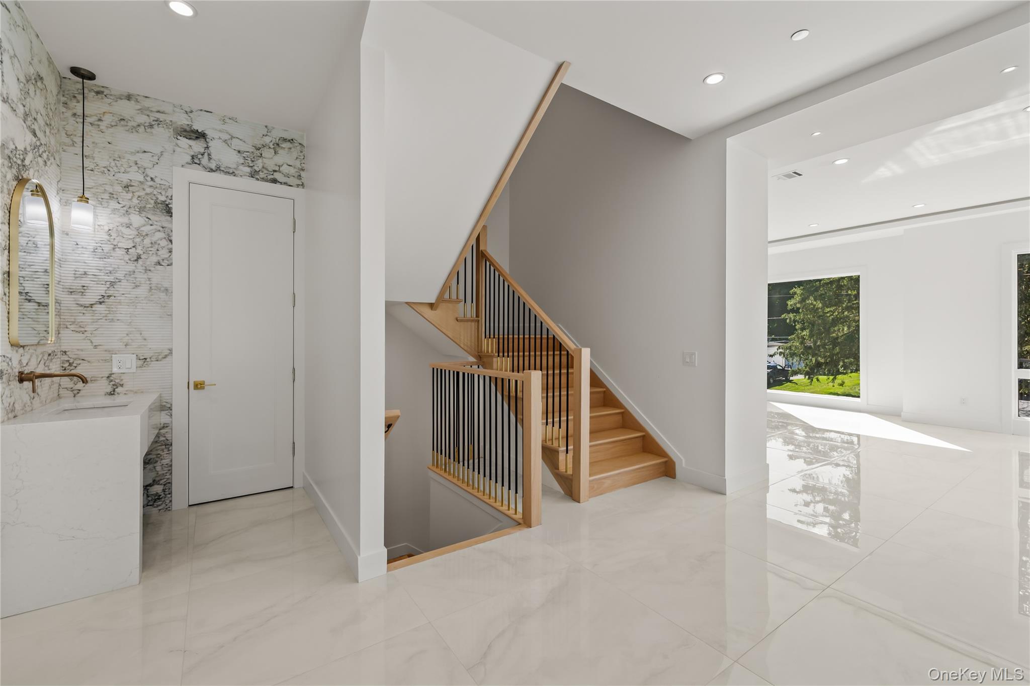 30 Northbrook Road Unit: 201