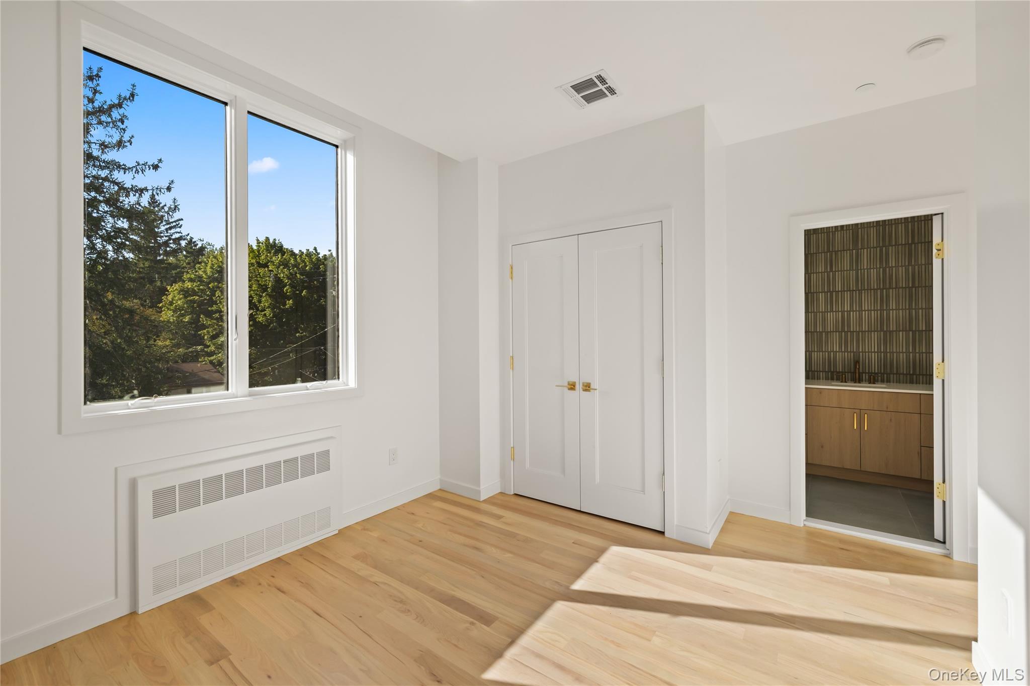 30 Northbrook Road Unit: 201