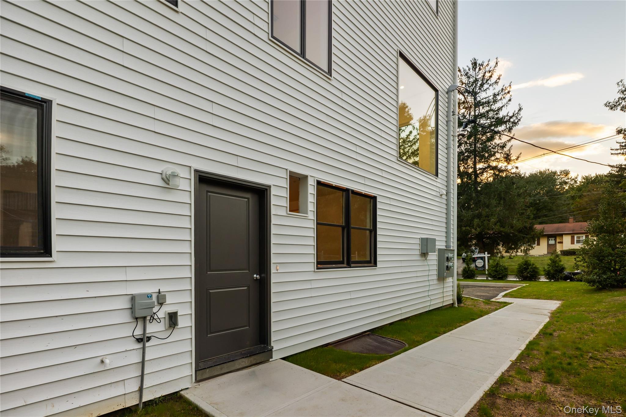 30 Northbrook Road Unit: 201