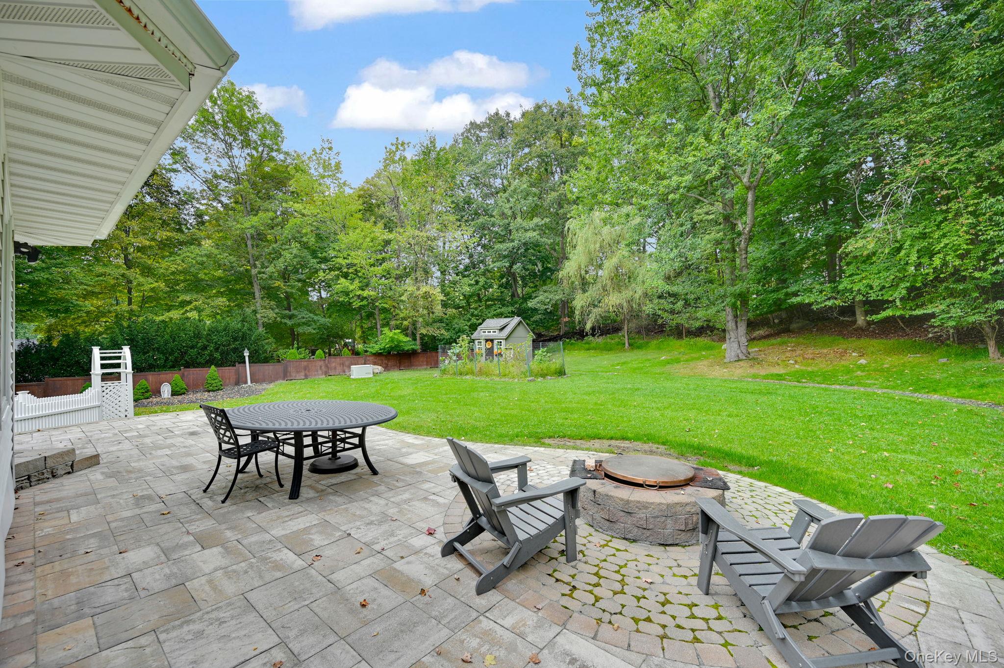 15 Ramapo Lane