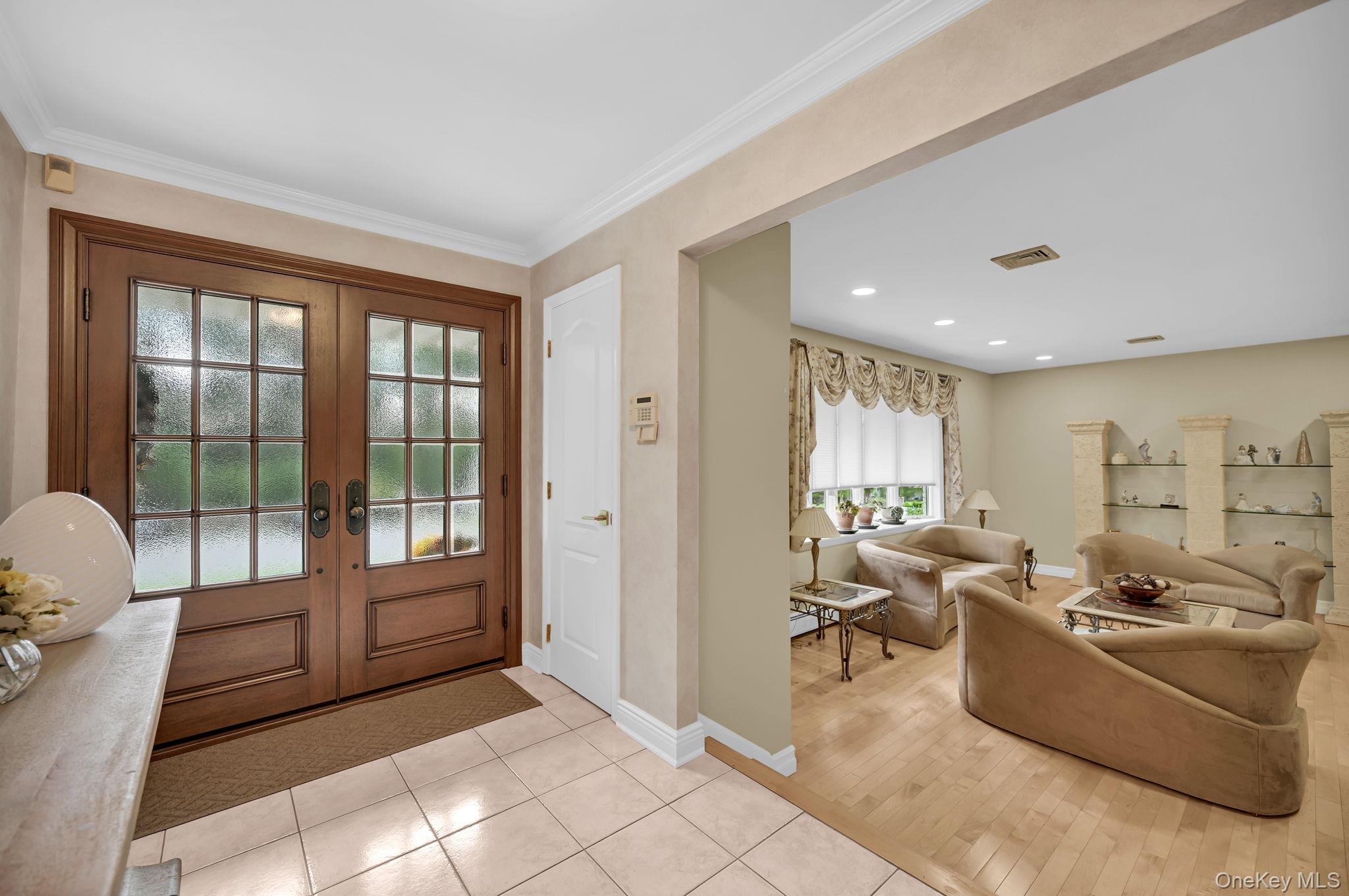 15 Ramapo Lane