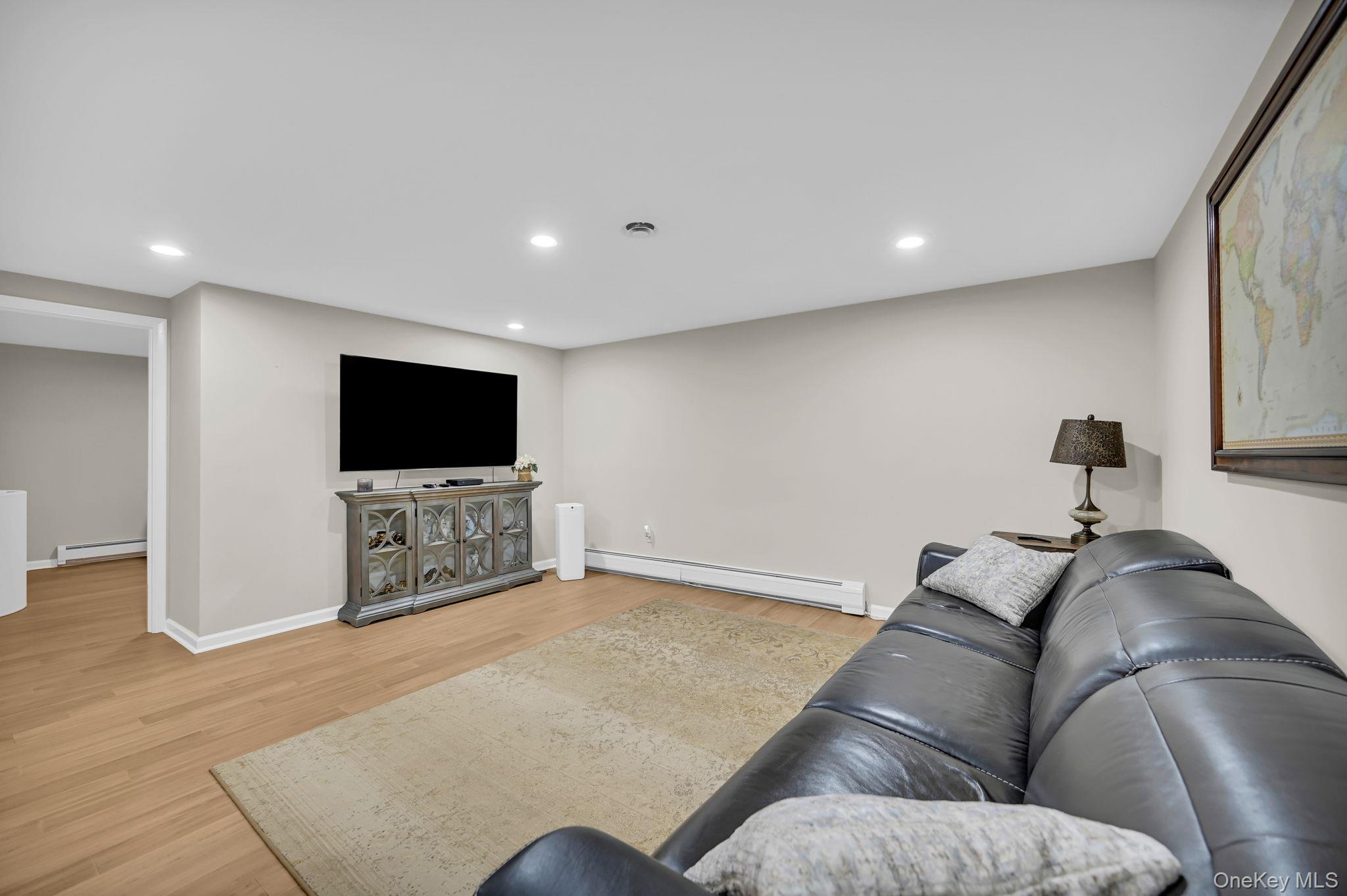 15 Ramapo Lane