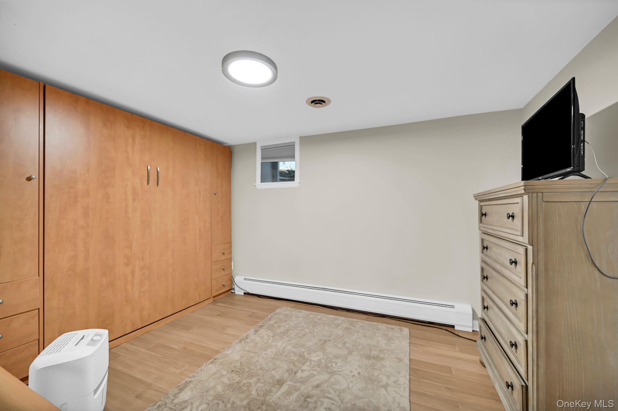 15 Ramapo Lane