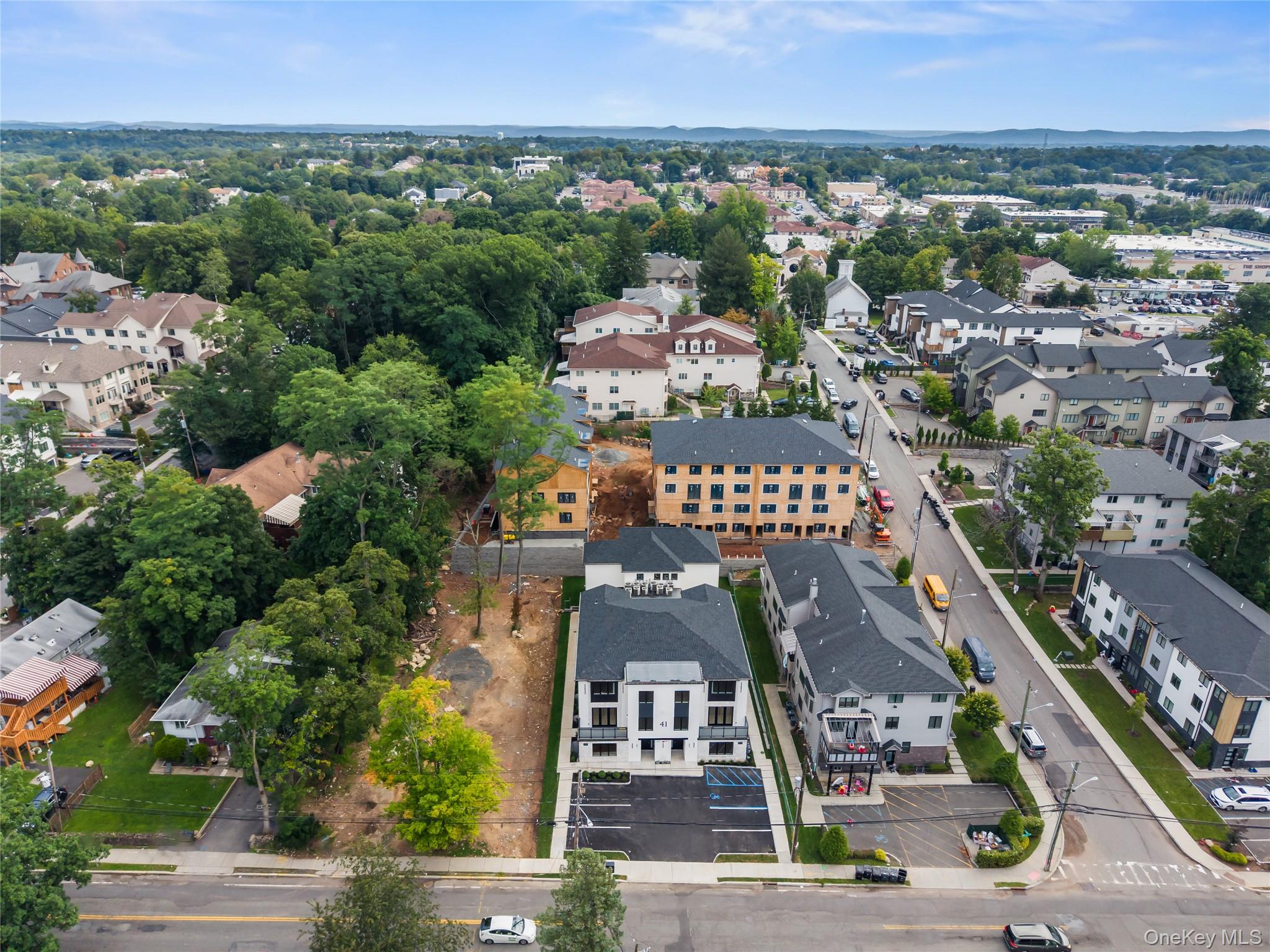 41 Saddle River Road Unit: 115