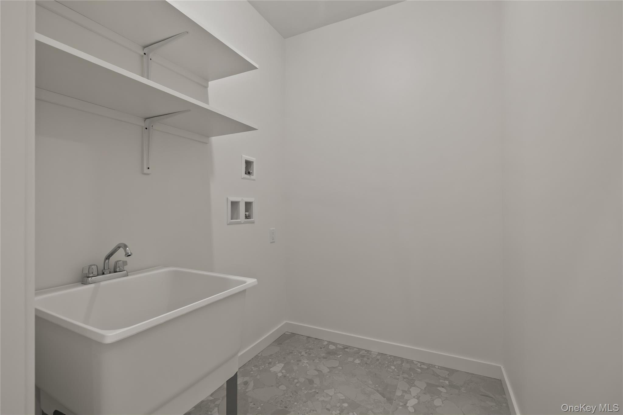41 Saddle River Road Unit: 115