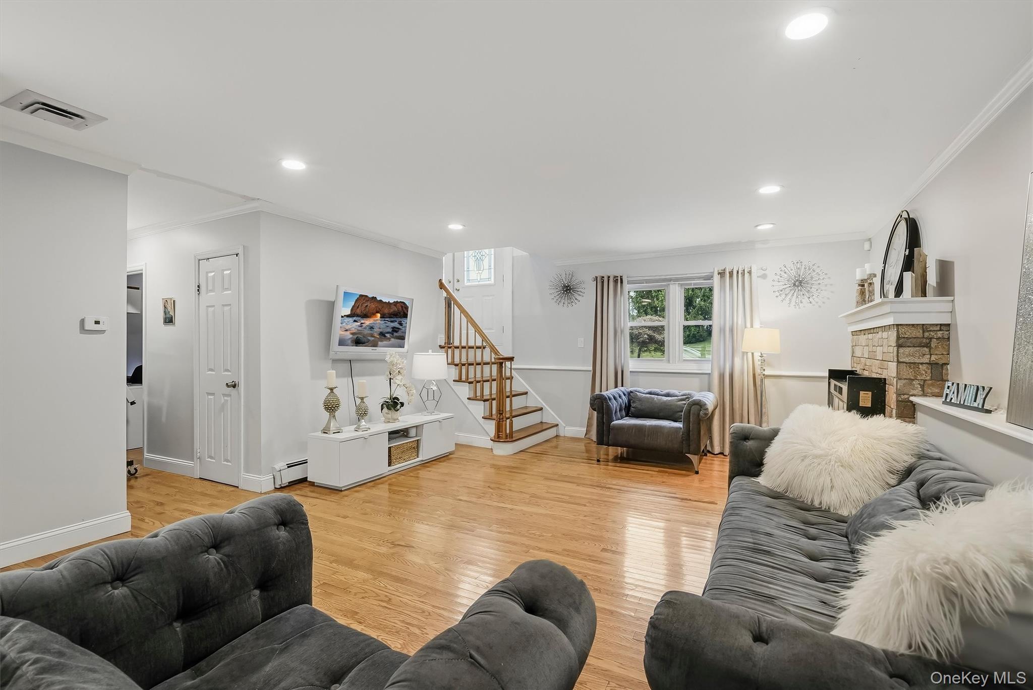 104 S Airmont Road