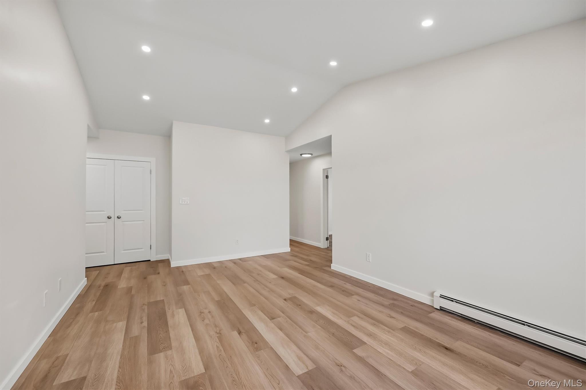 100 Hillside Drive Unit: B10