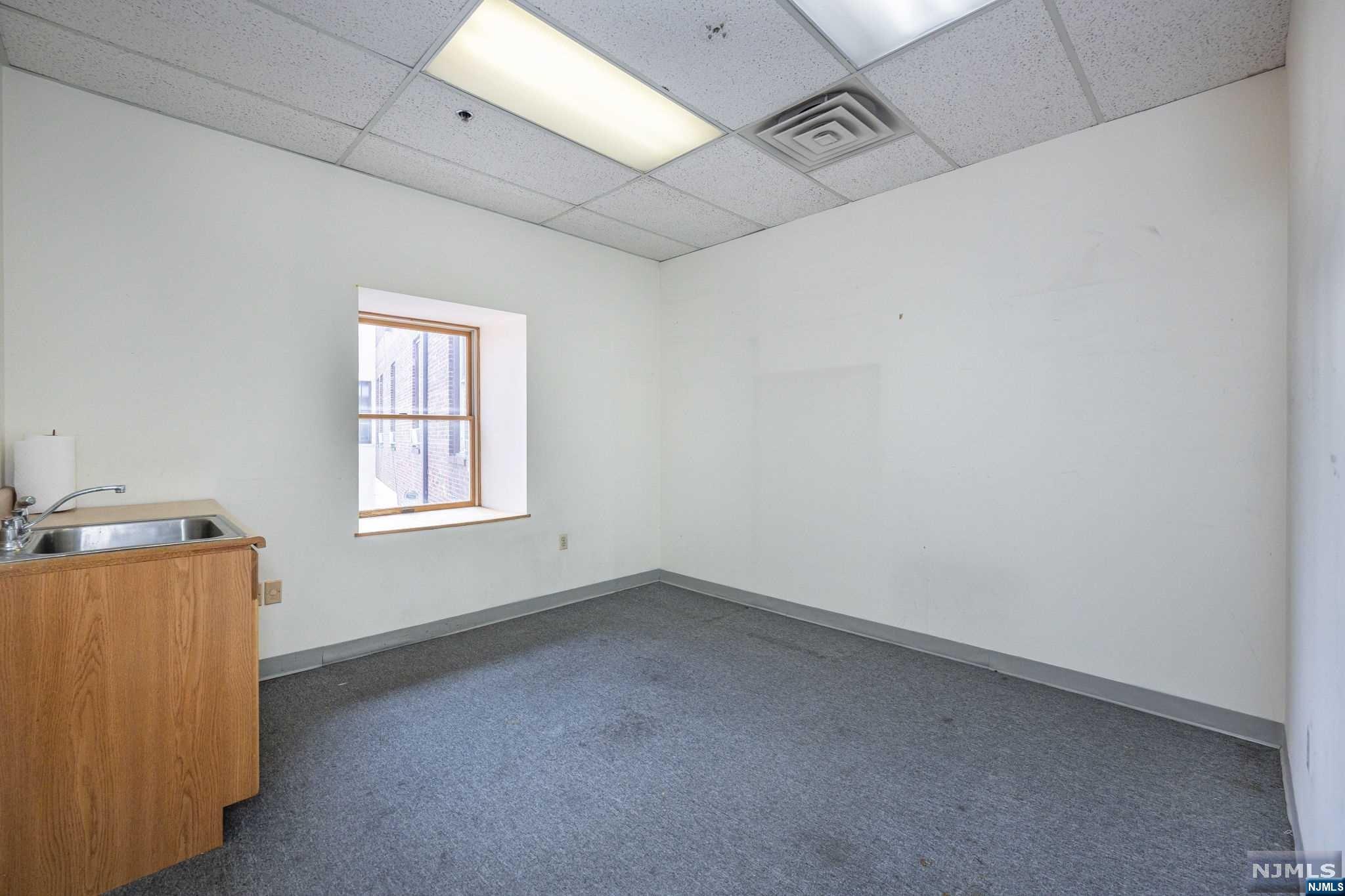125 Washington Avenue Unit: 4